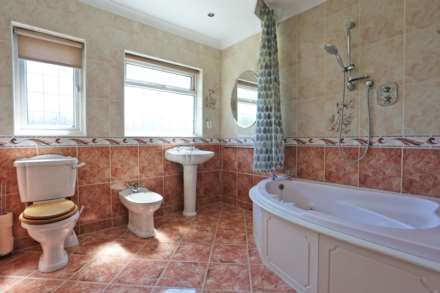 Oakley Avenue, Upney, Barking, IG11, Image 10
