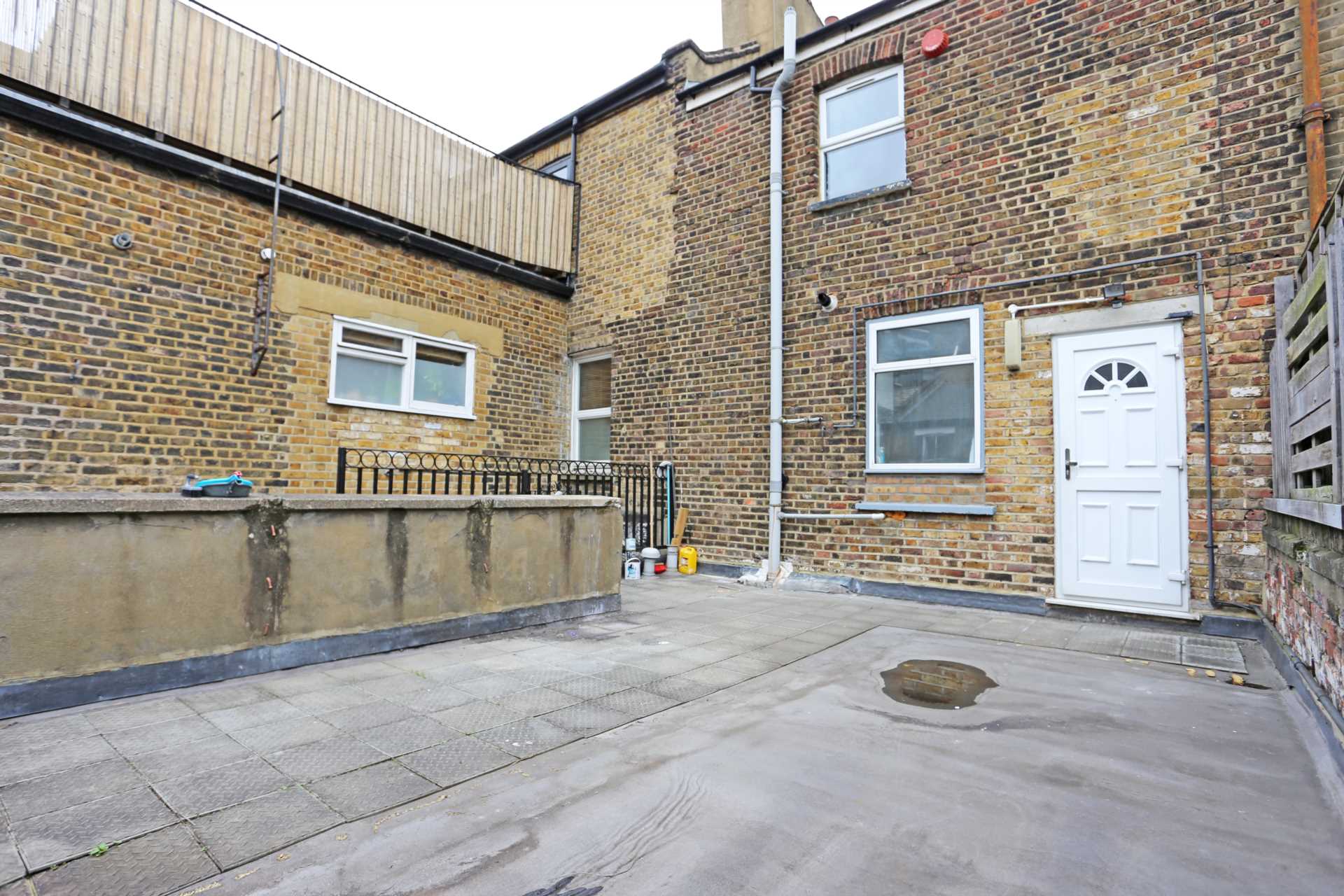 Gould Terrace, London, E8, Image 1