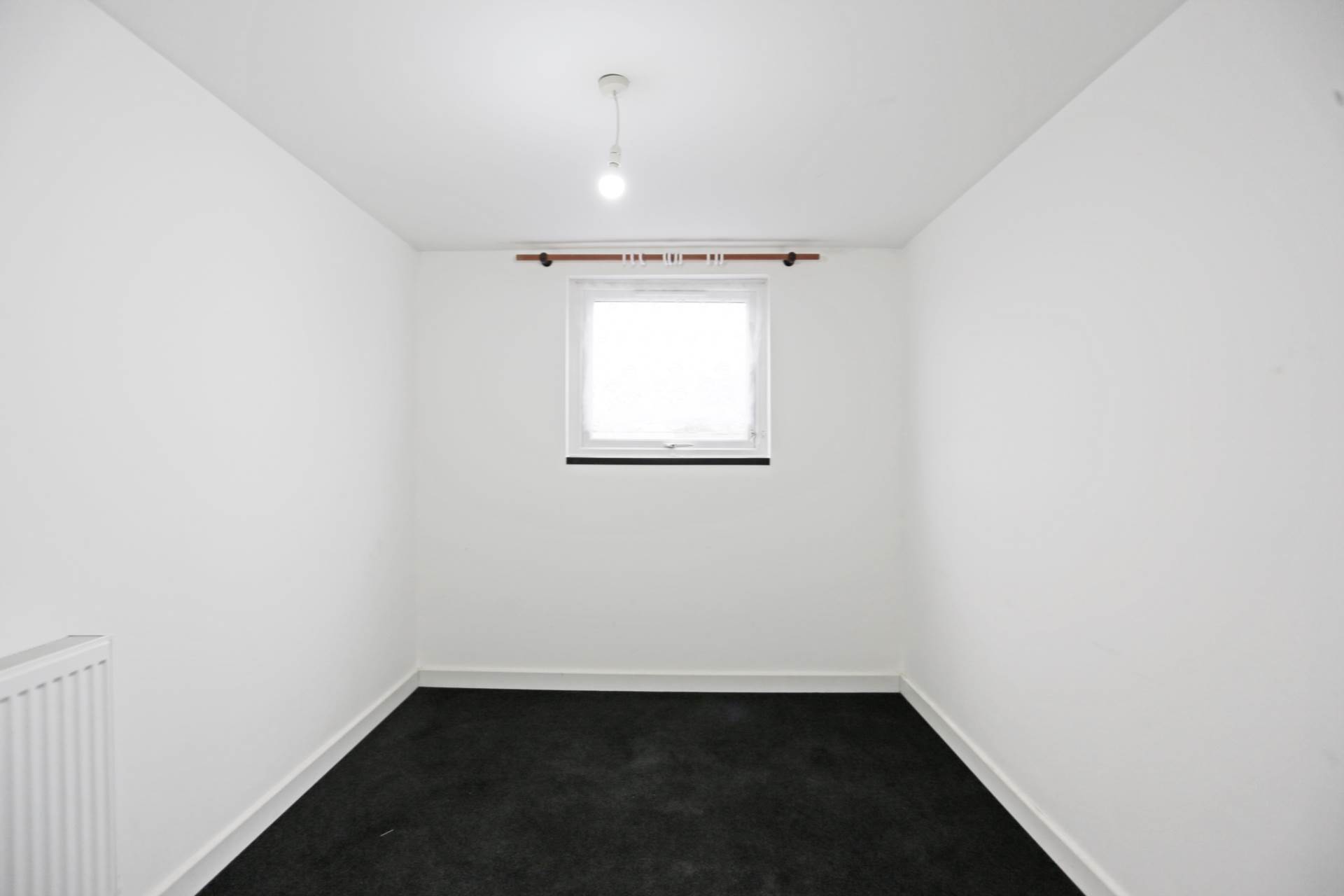 Edinburgh Road, Plaistow, London, E13, Image 11