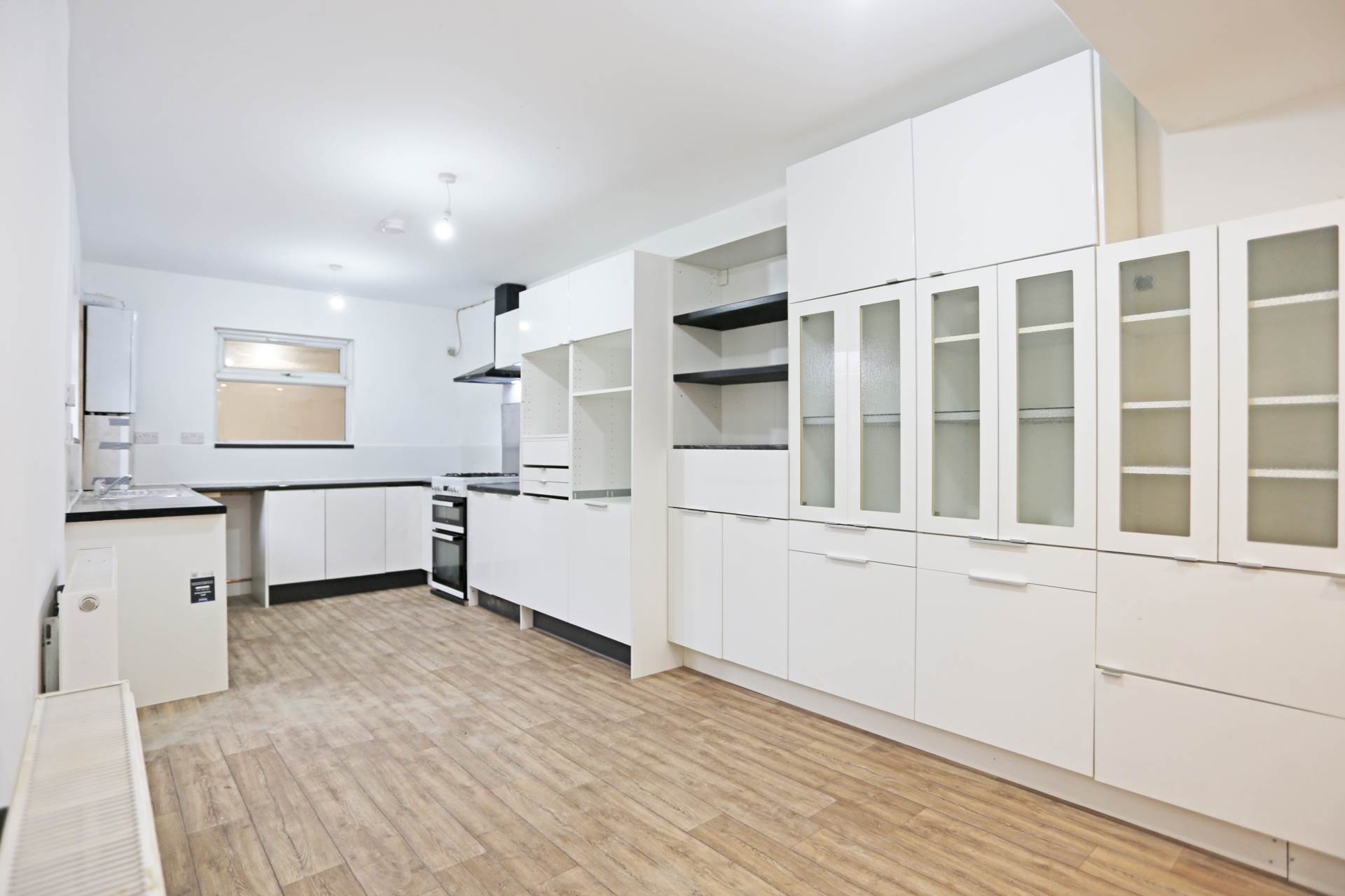 Edinburgh Road, Plaistow, London, E13, Image 2