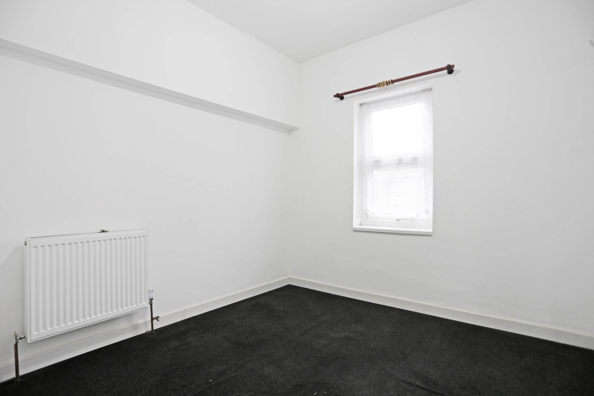 Edinburgh Road, Plaistow, London, E13, Image 9