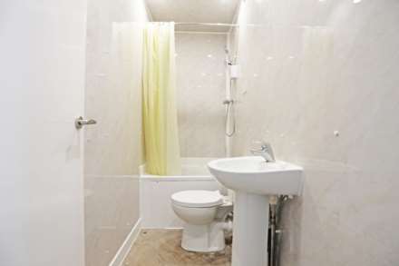 Edinburgh Road, Plaistow, London, E13, Image 14