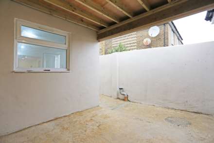 Edinburgh Road, Plaistow, London, E13, Image 17