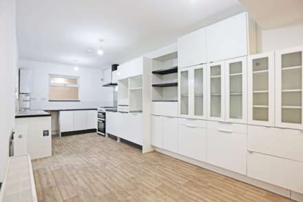 Edinburgh Road, Plaistow, London, E13, Image 2