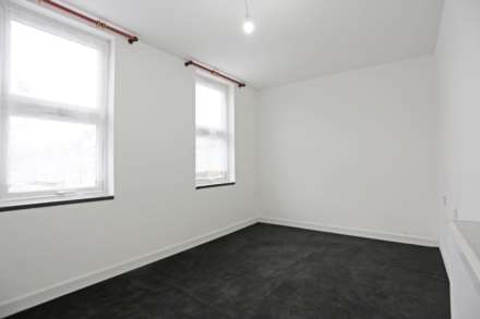 Edinburgh Road, Plaistow, London, E13, Image 8