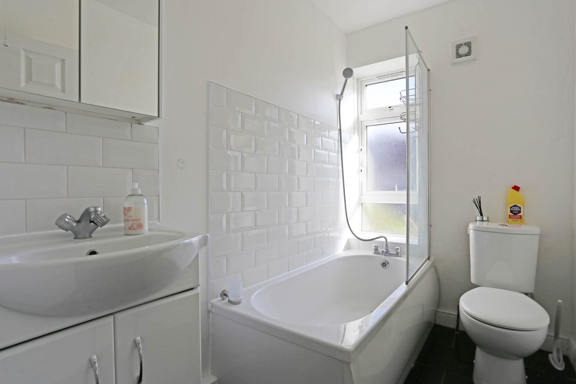 Howard Road, Barking, IG11, Image 6