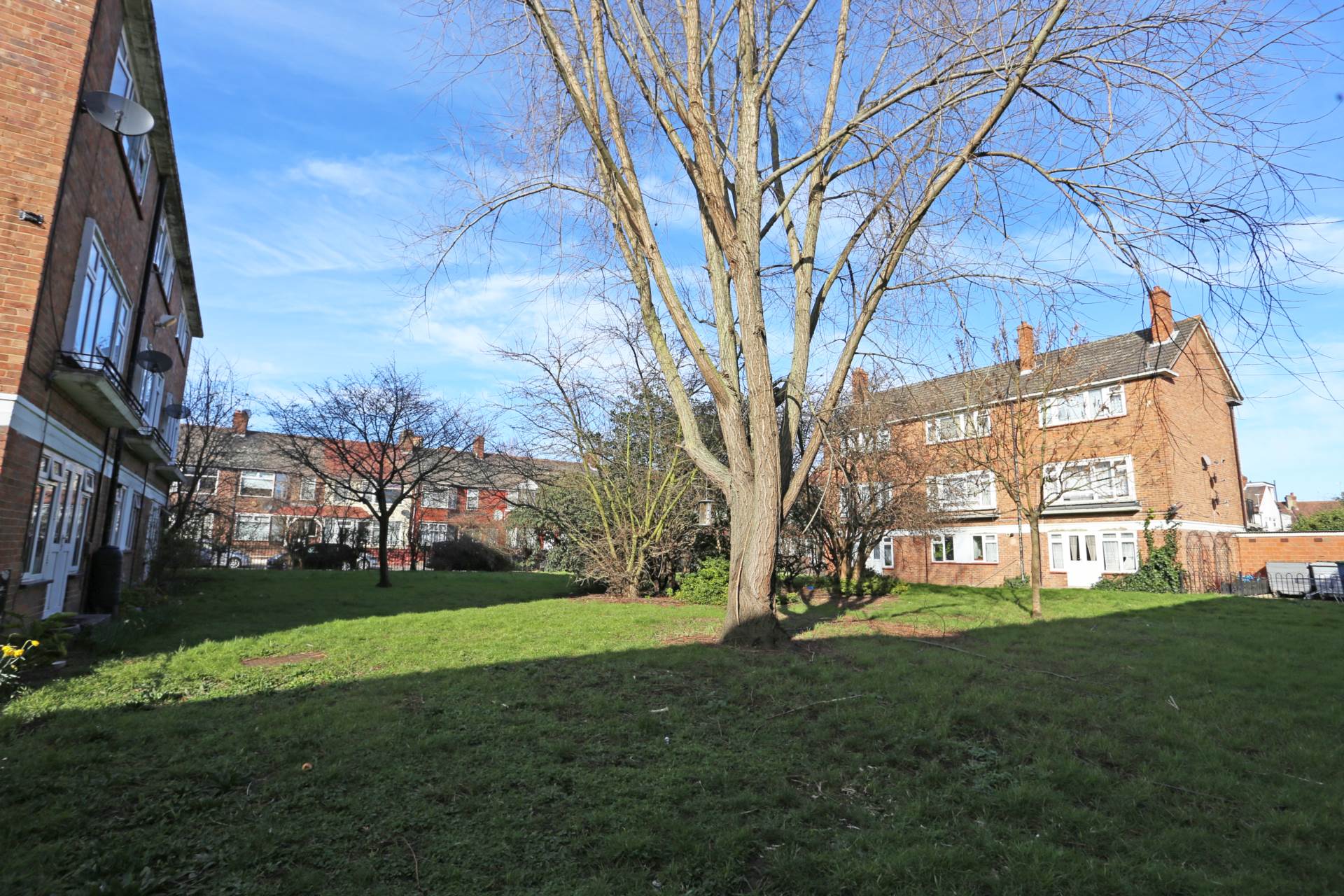 Howard Road, Barking, IG11, Image 8