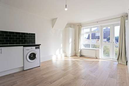 Howard Road, Barking, IG11, Image 4