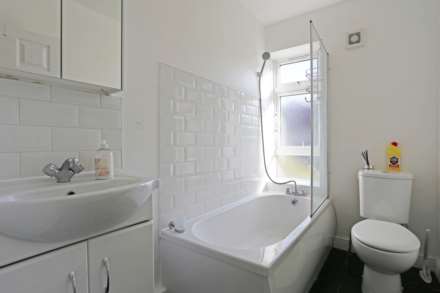 Howard Road, Barking, IG11, Image 6