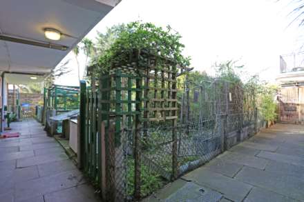 Howard Road, Barking, IG11, Image 7