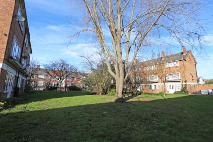 Howard Road, Barking, IG11, Image 8