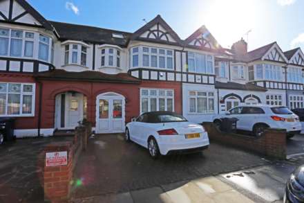 Langham Drive, Chadwell Heath, RM6, Image 1