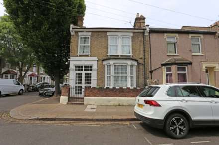 3 Bedroom Semi-Detached, Horace Road, London