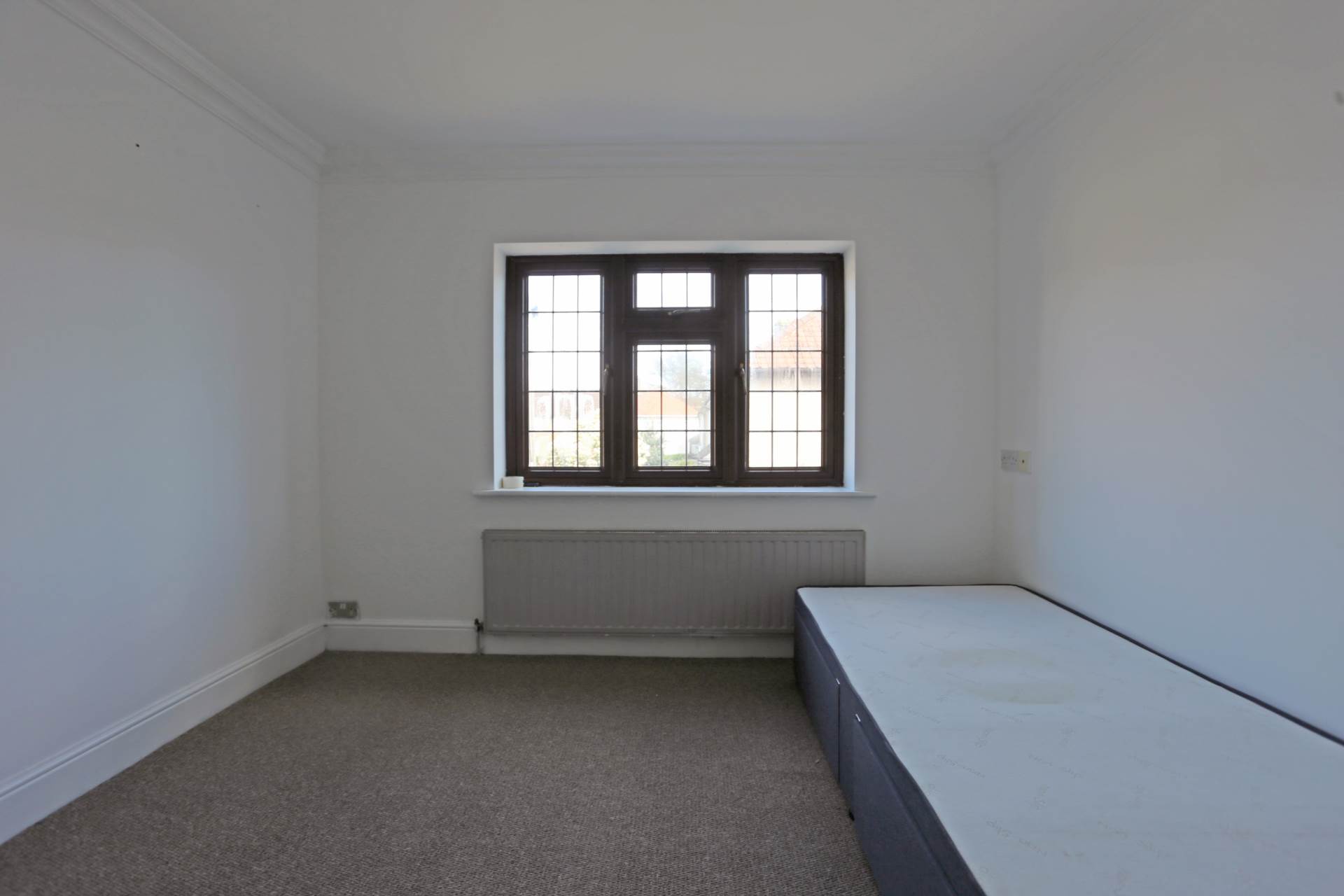 Heathway, Dagenham, RM10, Image 6