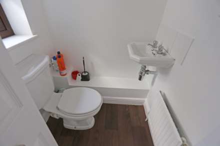Heathway, Dagenham, RM10, Image 10