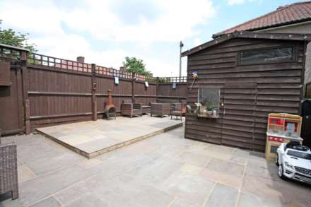 Heathway, Dagenham, RM10, Image 13