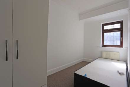 Heathway, Dagenham, RM10, Image 7