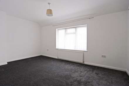 Fitzstephen Road, Dagenham, RM8, Image 4