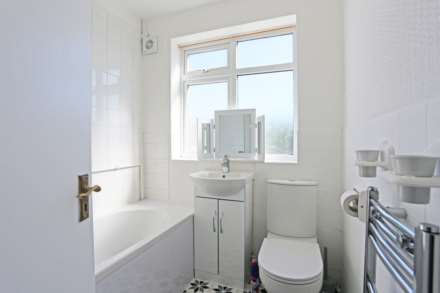Helen Road, Hornchurch, Gidea Park, RM11, Image 8