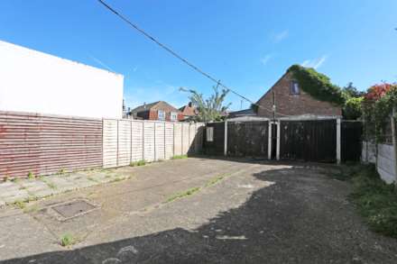 Helen Road, Hornchurch, Gidea Park, RM11, Image 9