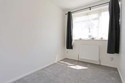 Chadwell Avenue, Chadwell Heath, RM6, Image 8