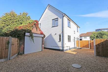 Property For Sale Chaudewell Close, Chadwell Heath, Romford