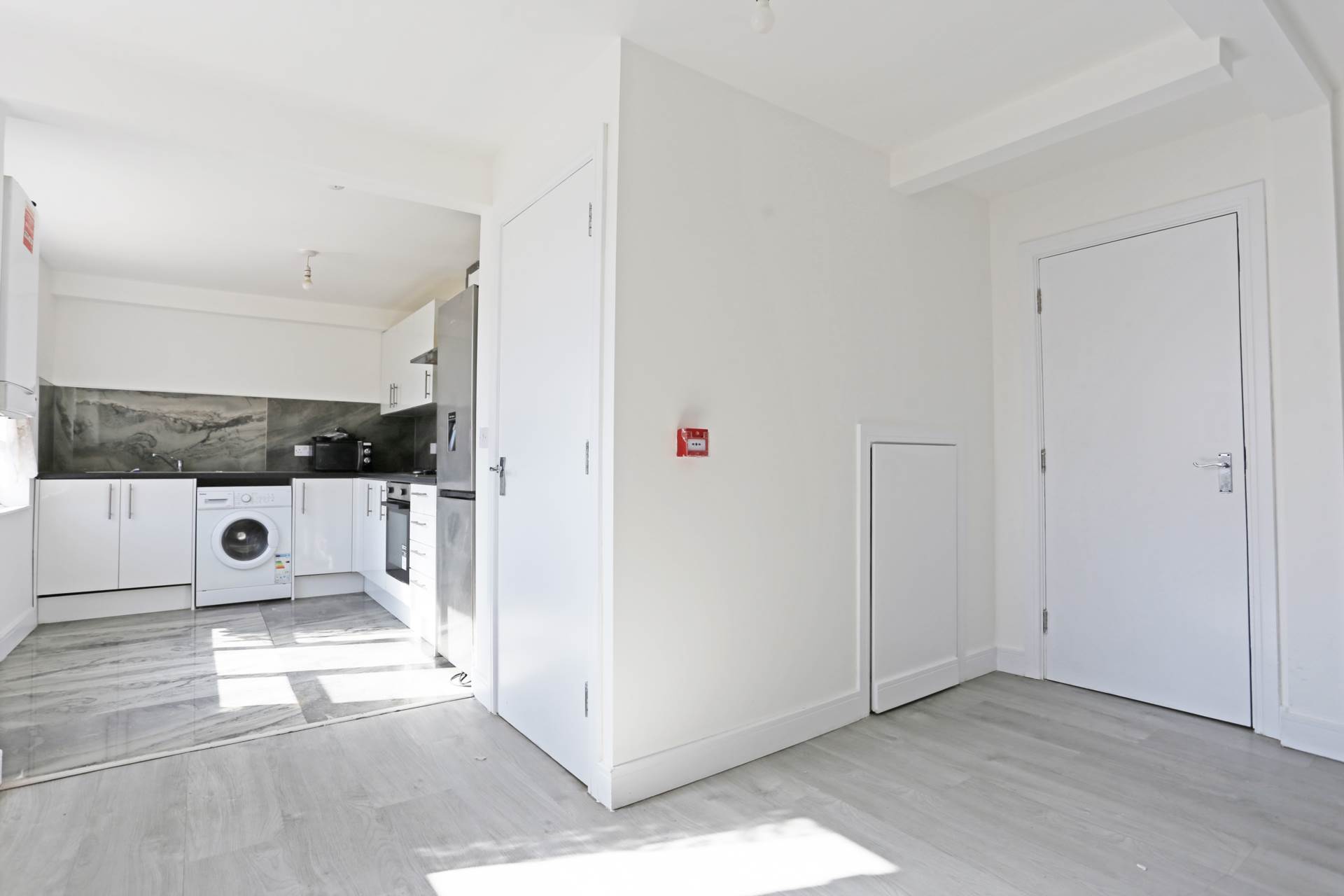 Toronto Road, Tilbury, RM18, Image 3