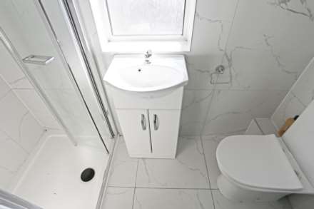 Toronto Road, Tilbury, RM18, Image 11