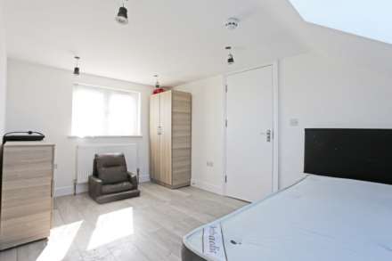Toronto Road, Tilbury, RM18, Image 13