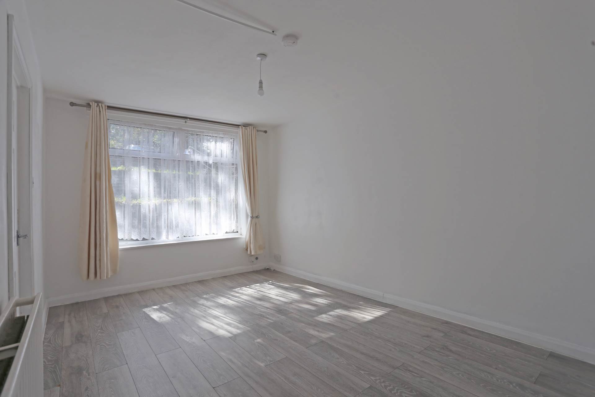 Felspar Close, Plumstead, Image 2