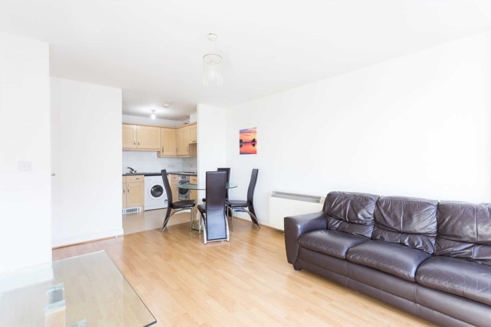 City Gate House, Eastern Avenue, Ilford, IG2, Image 3