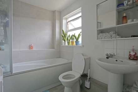 Quarry Mews, Purfleet On Thames, RM19, Image 6