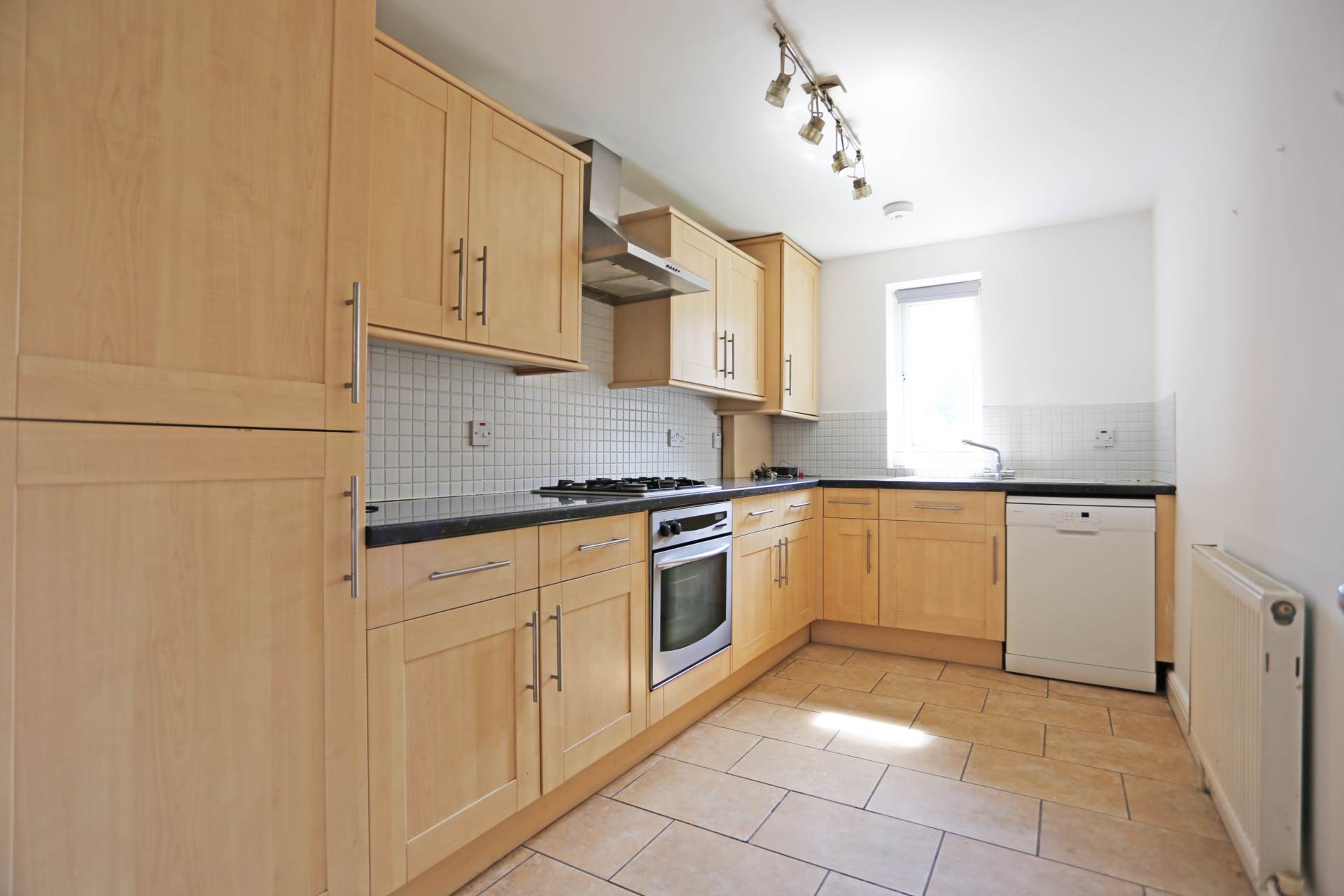 New Road, Rainham, RM13, Image 2