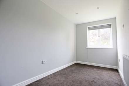 New Road, Rainham, RM13, Image 5