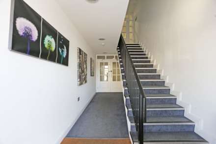 New Road, Rainham, RM13, Image 8