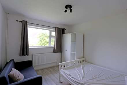 Howell Close, Chadwell Heath, Romford, RM6, Image 1
