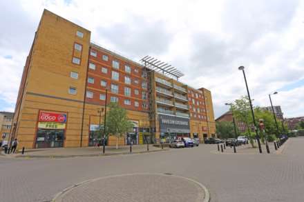 2 Bedroom Flat, Mill Court, Harlow, CM20
