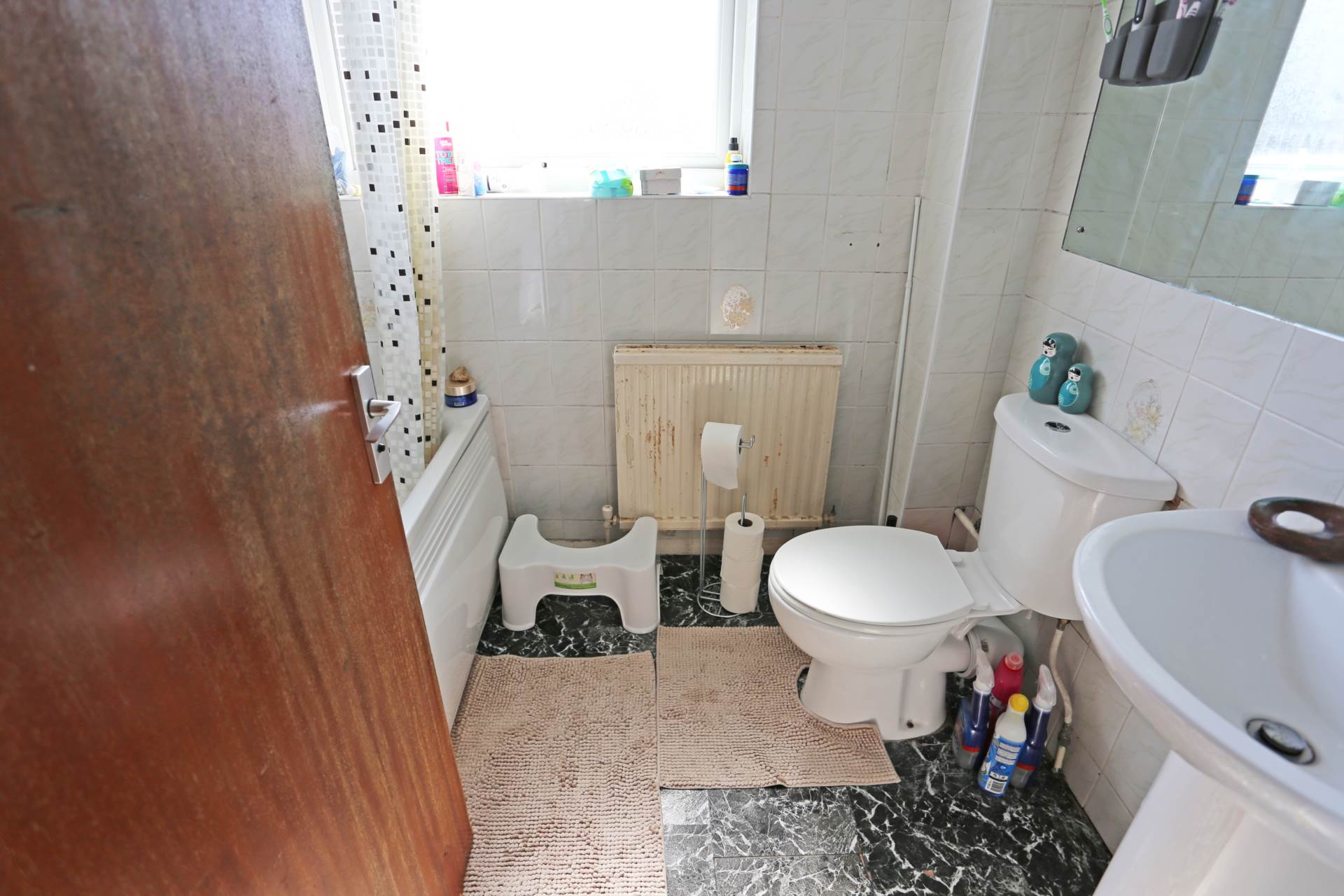 Bawdsey Avenue, Farmview Court, Ilford, IG2, Image 5