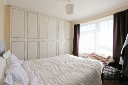 Bawdsey Avenue, Farmview Court, Ilford, IG2, Image 4