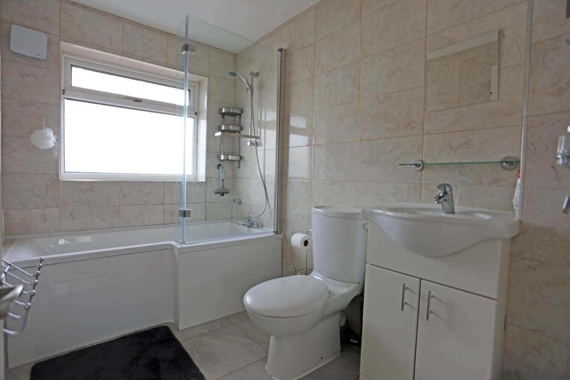 Hugo Gardens, Rainham, Image 10