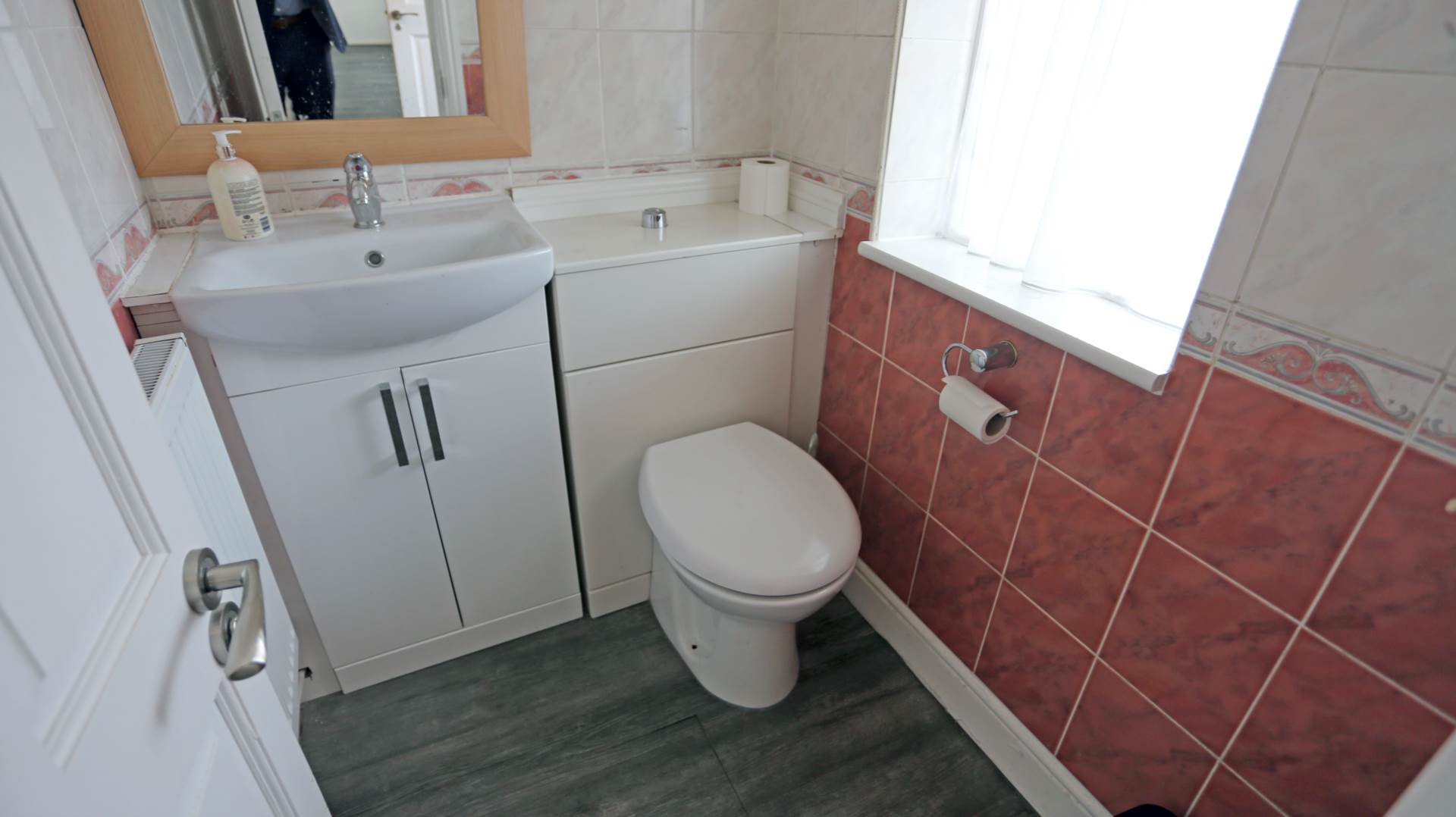 Hugo Gardens, Rainham, Image 19