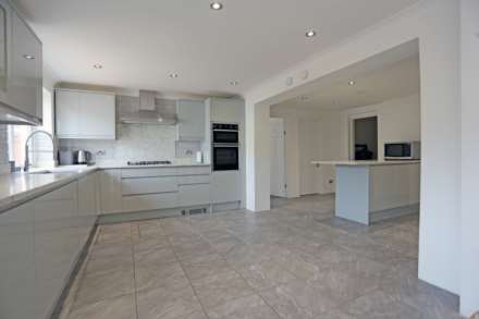Property For Rent Hugo Gardens, Rainham