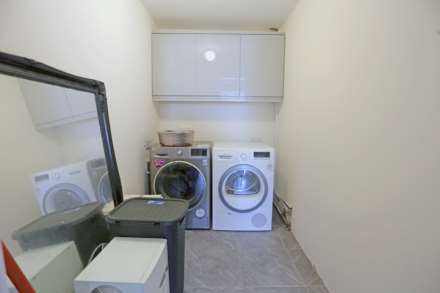 Hugo Gardens, Rainham, Image 16