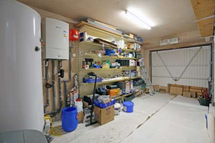 Hugo Gardens, Rainham, Image 17