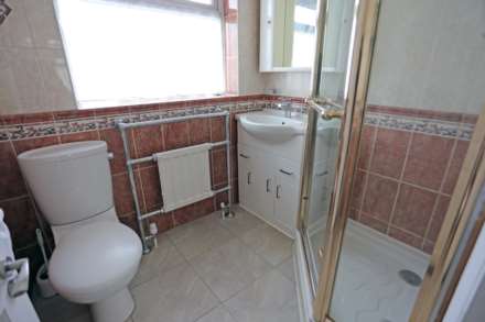 Hugo Gardens, Rainham, Image 18
