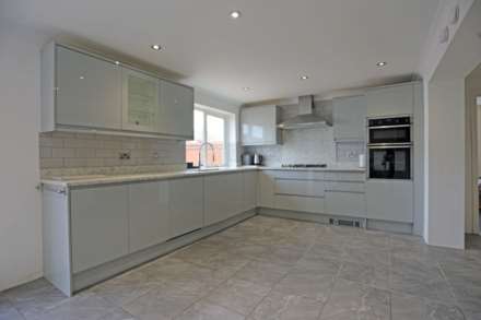 Hugo Gardens, Rainham, Image 4