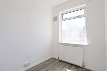 Stanley Avenue, Dagenham, RM8, Image 8