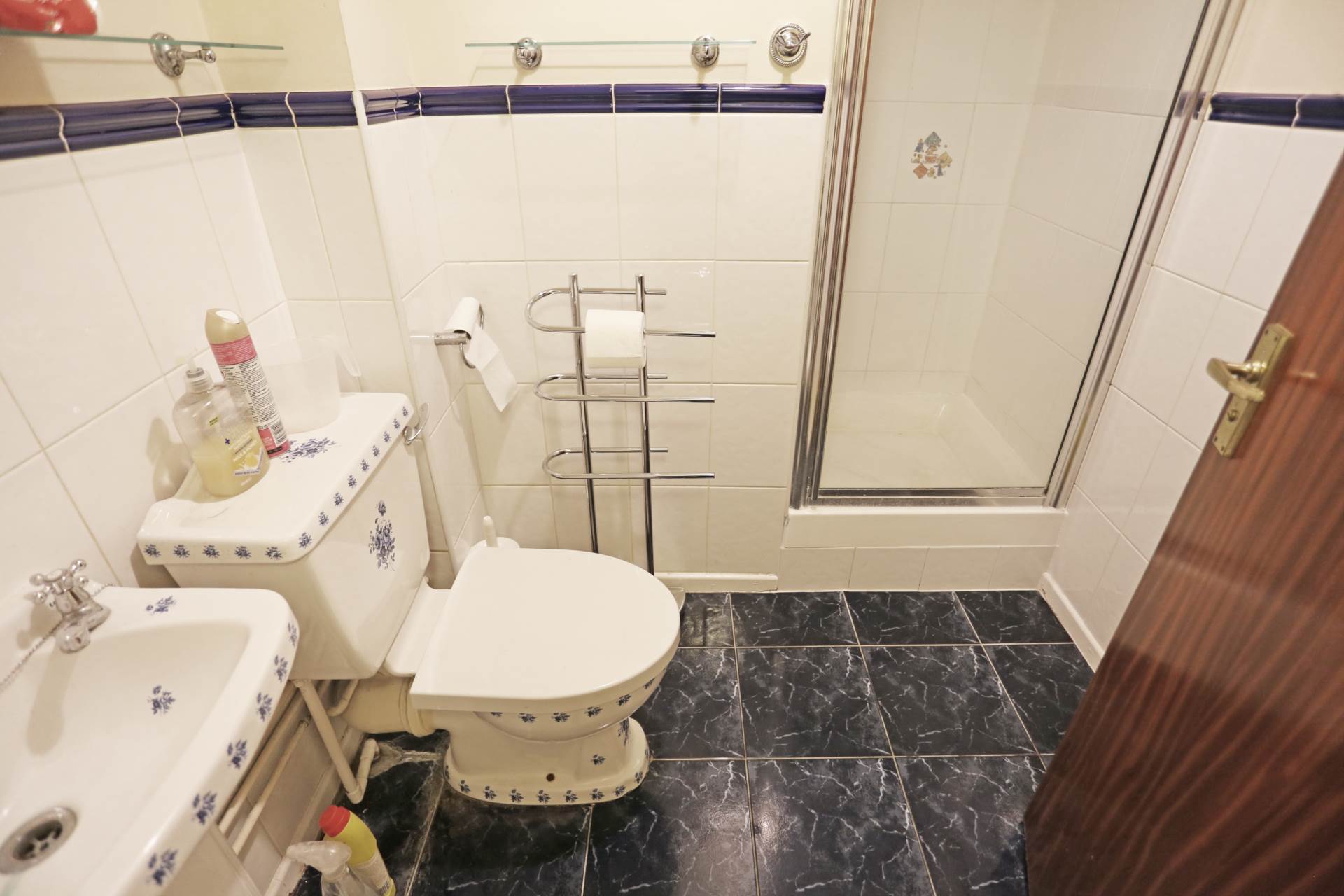 Burns Avenue, Chadwell Heath, Romford, RM6, Image 8