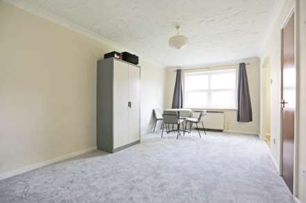 Burns Avenue, Chadwell Heath, Romford, RM6, Image 5