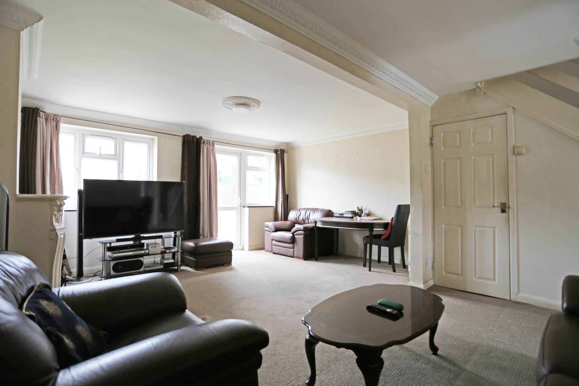 Fleming Gardens, Tilbury, RM18, Image 3